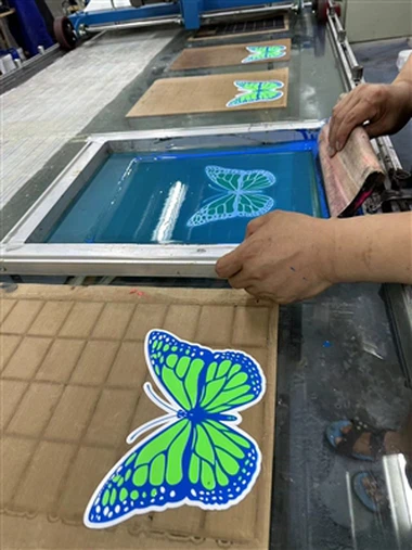 What Are The Competitive Advantages Of Vietnam's Garment Printing Market?